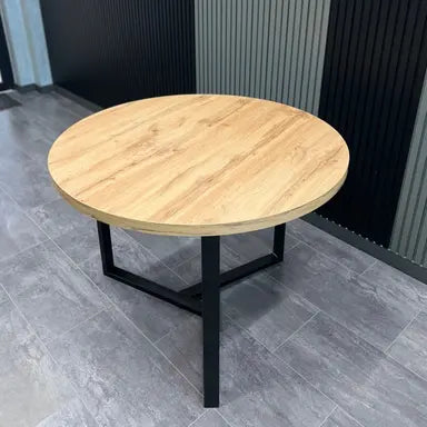 Round Table